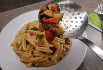 PASTA ZUCCHINE E SALSICCIA preparazione 7