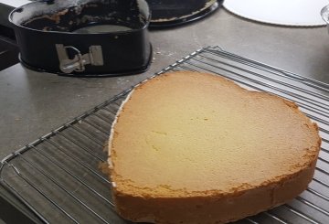 TORTA MIMOSA ALL'ANANAS preparazione 14