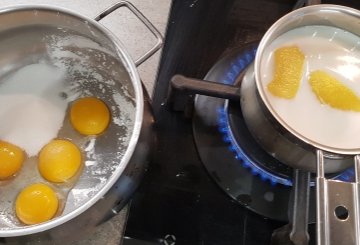 TORTA MIMOSA ALL'ANANAS preparazione 5