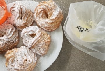 ZEPPOLE IN FRIGGITRICE AD ARIA preparazione 12