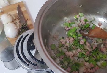 ZUPPA DI FAVE FRESCHE preparazione 1