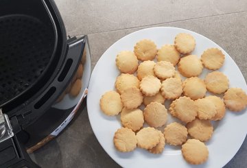 BISCOTTI DI FROLLA IN FRIGGITRICE AD ARIA preparazione 5