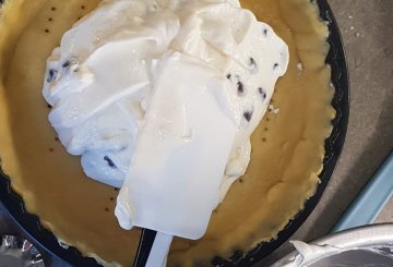 CROSTATA  RICOTTA E GOCCE DI CIOCCOLATO IN FRIGGITRICE AD ARIA preparazione 6