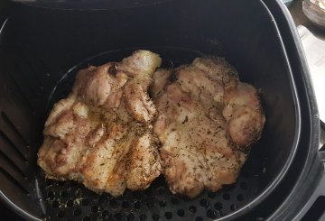 BISTECCA DI POLLO IN FRIGGITRICE AD ARIA preparazione 2