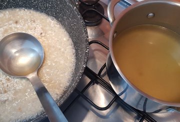 RISOTTO CON ACCIUGHE preparazione 5