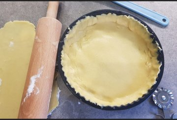 CROSTATA  RICOTTA E GOCCE DI CIOCCOLATO IN FRIGGITRICE AD ARIA preparazione 5