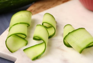 CETRIOLI RIPIENI DI RICOTTA preparazione 1