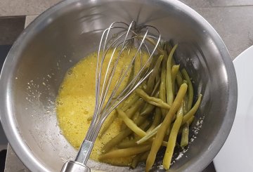 FRITTATA DI FAGIOLINI preparazione 2