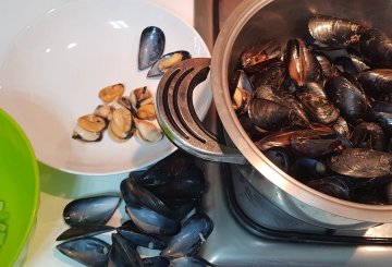 INSALATA DI COZZE preparazione 4