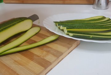 INVOLTINI DI ZUCCHINE GRIGLIATE preparazione 0