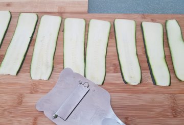 INVOLTINI DI ZUCCHINE IN FRIGGITRICE AD ARIA preparazione 0