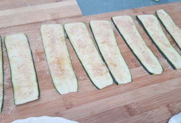 INVOLTINI DI ZUCCHINE IN FRIGGITRICE AD ARIA preparazione 4