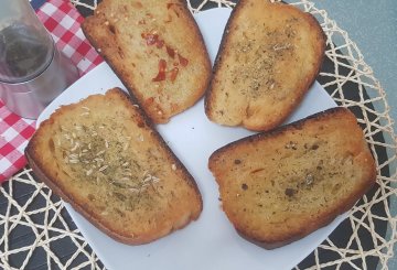 BRUSCHETTE FRITTE preparazione 4