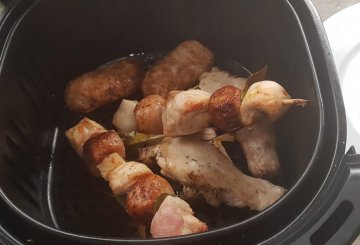 GRIGLIATA DI POLLO E TACCHINO IN FRIGGITRICE AD ARIA preparazione 2