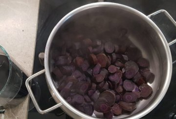 PURÈ DI CAROTE VIOLA preparazione 4