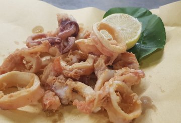 CALAMARI FRITTI preparazione 10