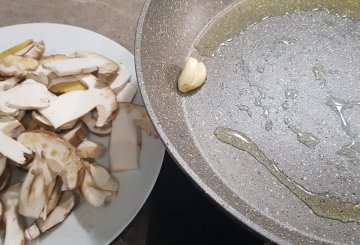 RISOTTO AI FUNGHI PORCINI preparazione 4