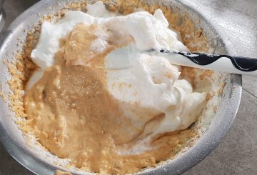 TORTA CAROTE E NOCI preparazione 8