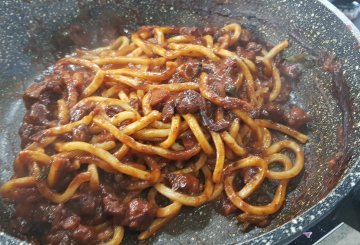 PASTA AL  RAGÚ DI POLPO preparazione 8