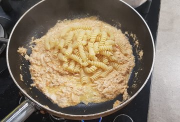 PASTA CON POLPA DI GRANCHIO preparazione 6