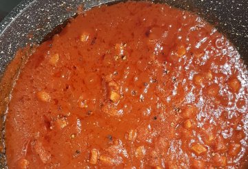 PASTA CON POMODORO E PANCETTA preparazione 3