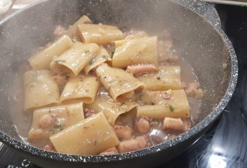 Pasta Polpo E Patate preparazione 9