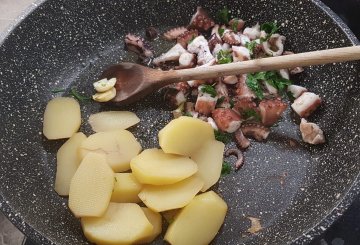 Pasta Polpo E Patate preparazione 5