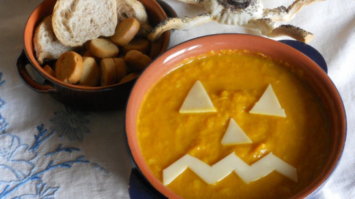 Crema di zucca per halloween