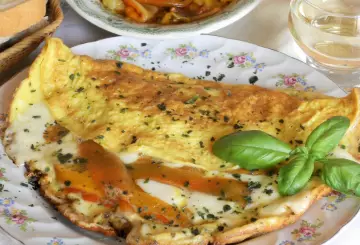 OMELETTE CON PEPERONI E SCAMORZA