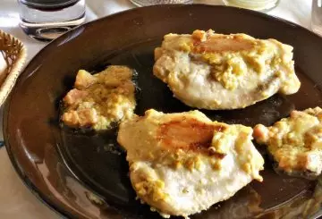 SOVRACOSCE DI POLLO ALLA SALSA DI SENAPE E SEMI 