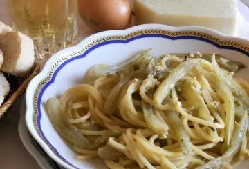 SPAGHETTI E PUNTARELLE ALLA CARBONARA   