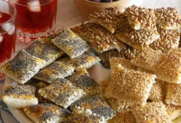 TRIS DI RUSTICI AI SEMI DI PAPAVERO SESAMO E GIRASOLE