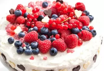 TORTA CON CUORI