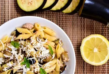 PASTA CON MELANZANE, TONNO E MENTA