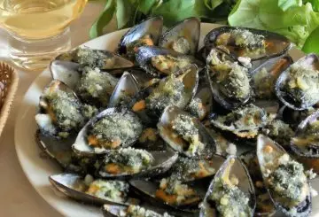COZZE AL FORNO CON AGLIO E PREZZEMOLO