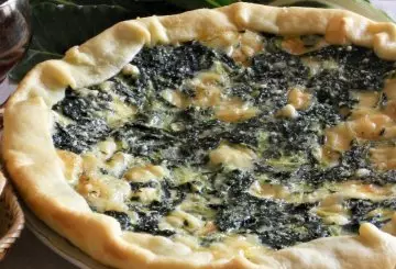 CROSTATA DOLCE SALATA DI COSTE E SCAMORZA AFFUMICATA 