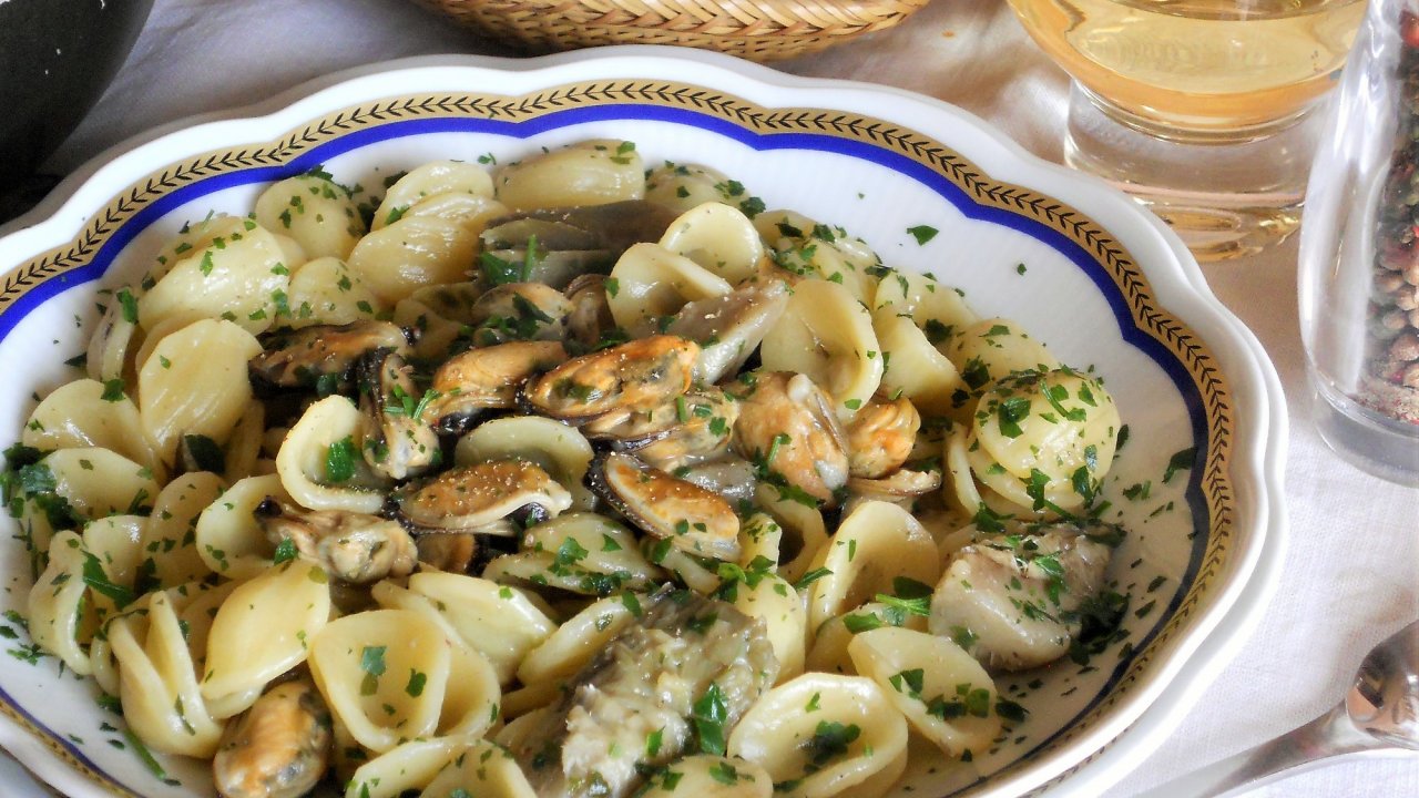 Orecchiette, cozze e carciofi