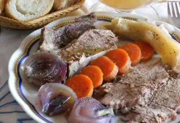 BOLLITO FREDDO DI MANZO AROMATICO CON VERDURE E SPEZIE