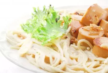 CARBONARA CON WURSTEL
