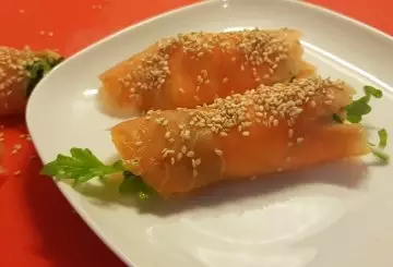 INVOLTINI DI SALMONE AL SESAMO