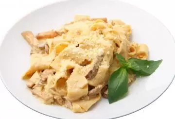 PAPPARDELLE ALLA CREMA DI FUNGHI