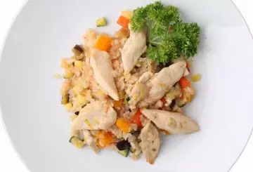 RISO CON POLLO E VERDURE