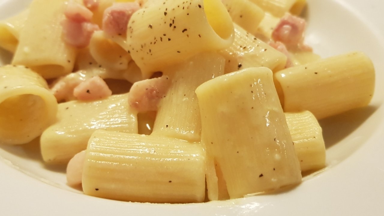 Carbonara di uova sode