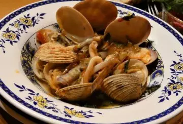 SAUTÈ DI FRUTTI DI MARE