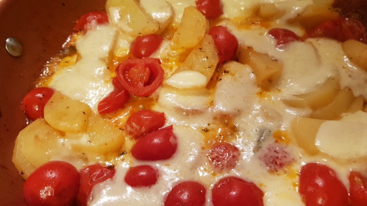 Patate alla pizzaiola