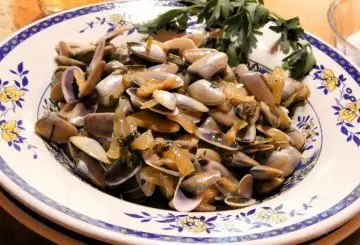 ZUPPA DI TELLINE