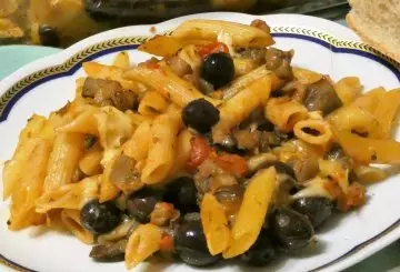PASTA CON MELANZANE ALLA MEDITERRANEA