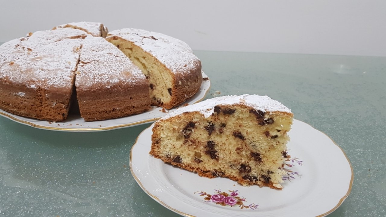 Torta con gocce di cioccolato