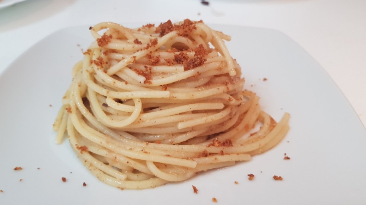 Pasta con acciughe