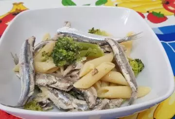 PASTA BROCCOLI E ALICI